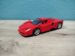 Ferrari Enzo 1:24(burago)