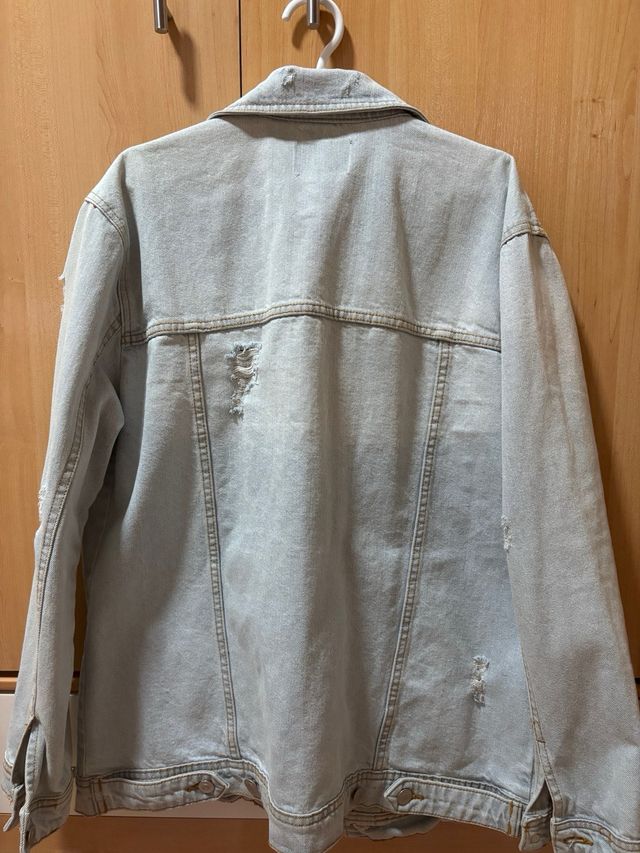 Giacca in denim Stradivarius