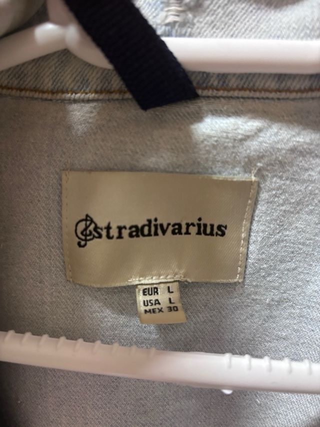 Giacca in denim Stradivarius