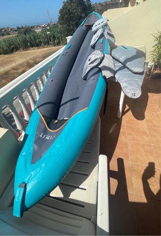 Kayak hinchable azul y gris
