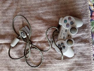 Lote 10,juegos PlayStation 2 (PS2)y accesorios