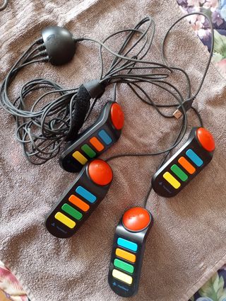 Lote 10,juegos PlayStation 2 (PS2)y accesorios