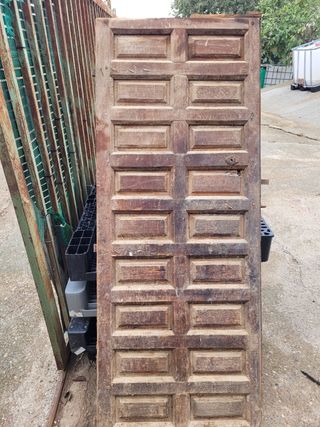 Puerta antigua de madera