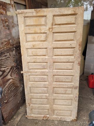 Puerta antigua de madera