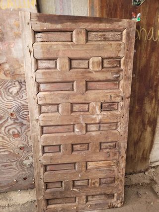 Puerta antigua de madera