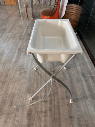 Bañera para bebé con soporte