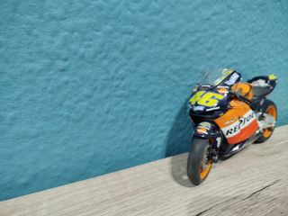Moto a escala Repsol Honda