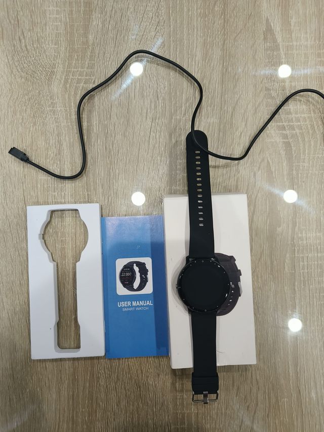 Smartwatch Negro con Cargador