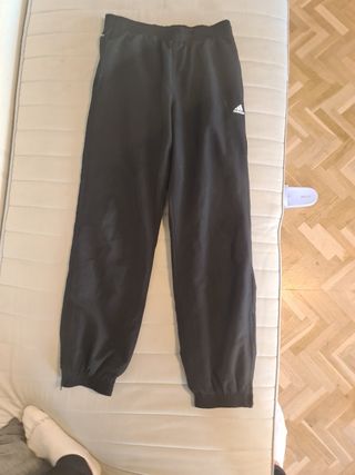 Pantalón chándal Adidas negro