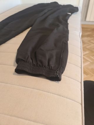 Pantalón chándal Adidas negro