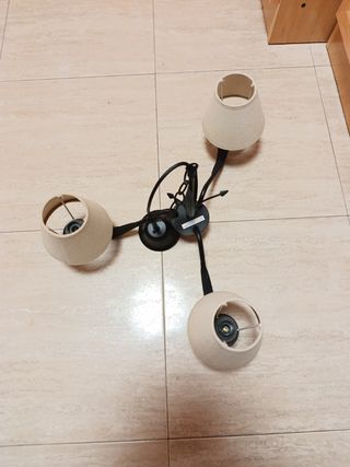 Lámpara de techo 3 luces beige y negra