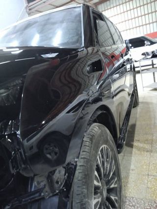 Chapa y pintura.Pintor de automóviles 