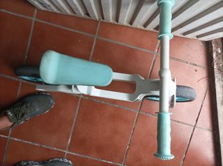 Bicicleta de equilibrio infantil