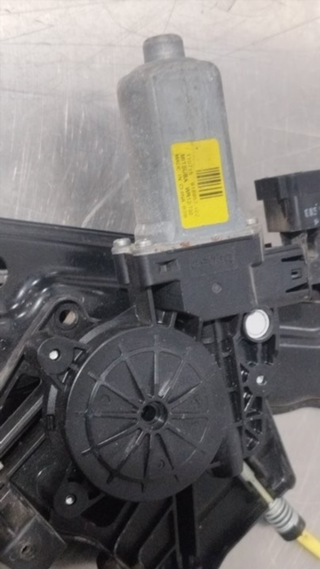 ELEVALUNAS TRASERO DERECHO LAND ROVER RANGE ROVER