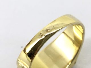 sello oro 18k con piedra