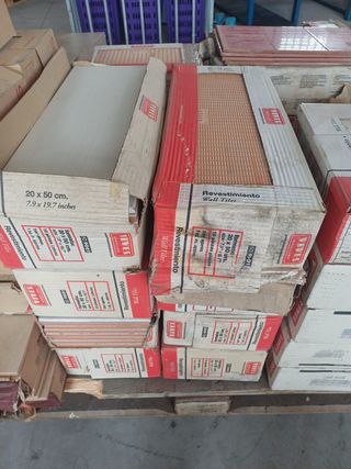 STOCK BALDOSAS Y AZULEJOS A 5€ METRO 