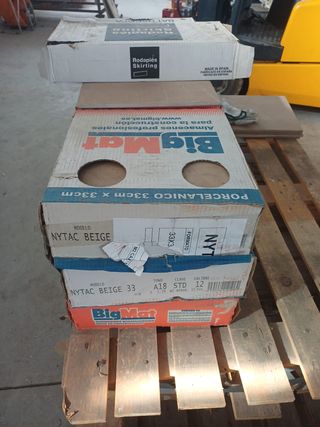STOCK BALDOSAS Y AZULEJOS A 5€ METRO 