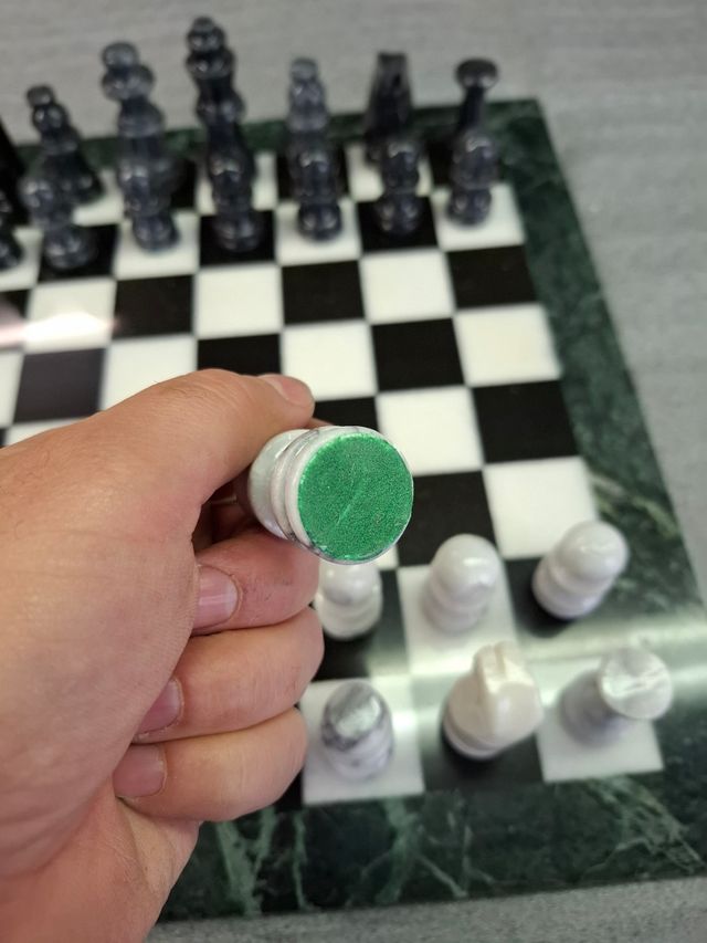 Scacchiera in marmo bianco e nero