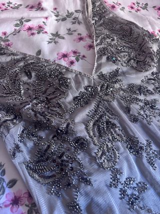 Top Zara bordado plata y beige