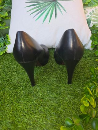 Zapatos de salón Geox negros
