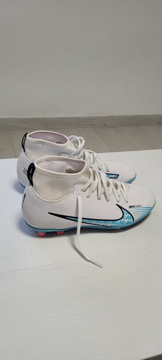 Botas de fútbol Nike Mercurial Talla 38.5