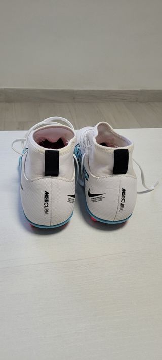 Botas de fútbol Nike Mercurial Talla 38.5