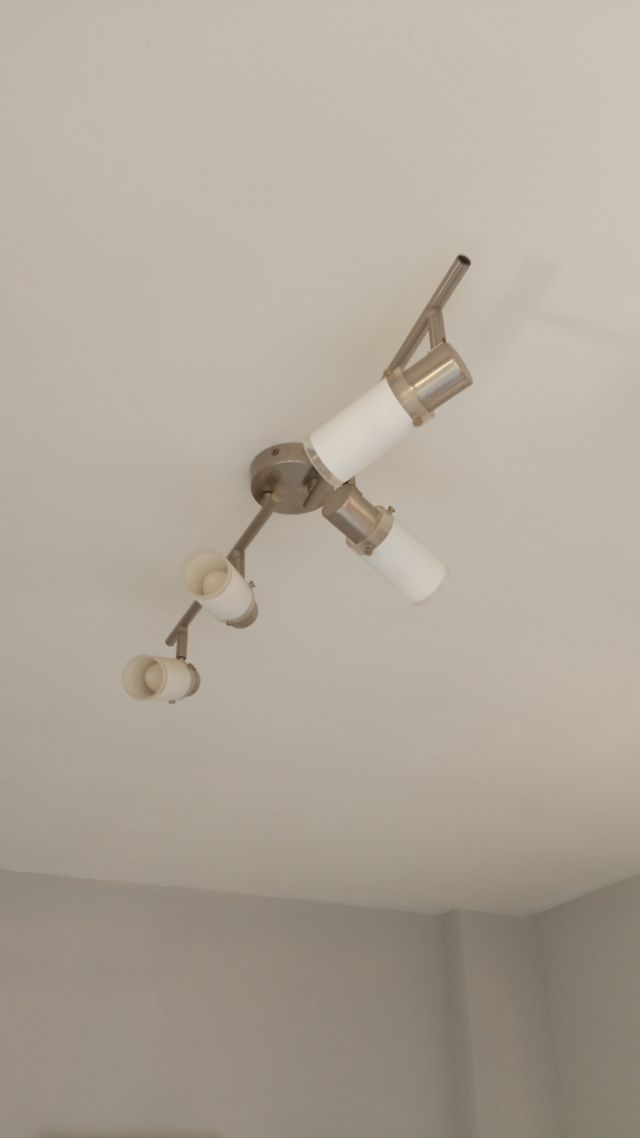 Lámpara de techo focos orientables