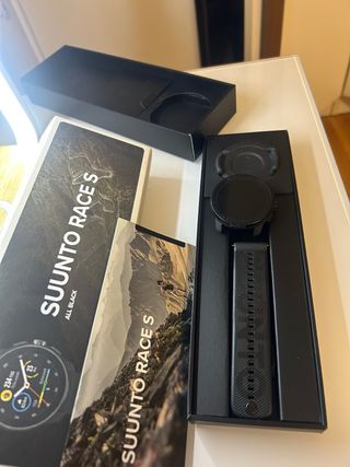 Suunto Race S - Smartwatch All Black