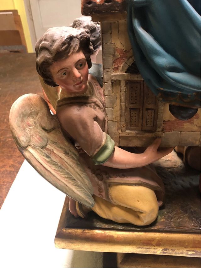 Virgen de Loreto tallada a mano escultura madera