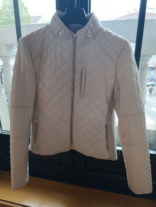 Chaqueta acolchada Zara blanca