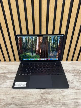 MacBook Air 13" 2022 M2 8gb 256gb SSD