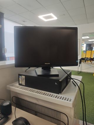 HP Elite 8300 SFF i5 - 8GB RAM / 500GB HDD