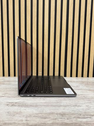 MacBook Air 13" 2022 M2 8gb 256gb SSD
