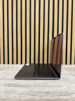 MacBook Air 13" 2022 M2 8gb 256gb SSD