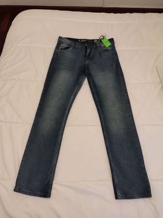 Pantalones Vaqueros talla 40.