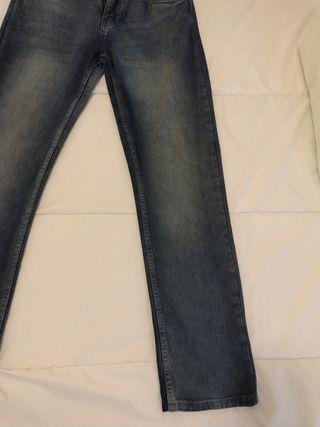 Pantalones Vaqueros talla 40.