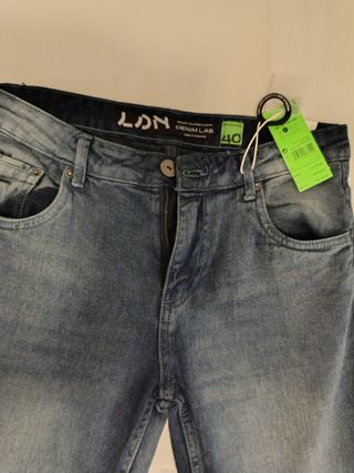 Pantalones Vaqueros talla 40.