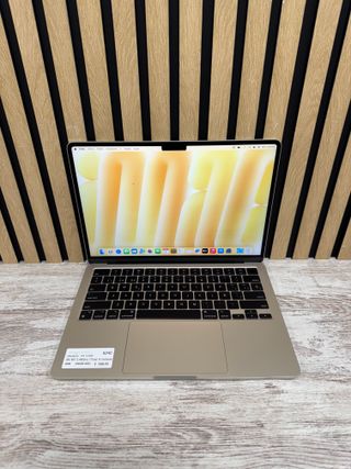 MacBook Air 13" 2022 M2 8GB 256gb SSD