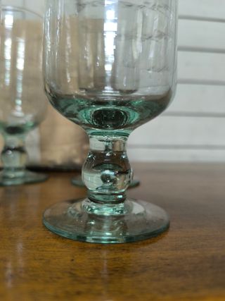 Juego 6 copas de cristal verde. 