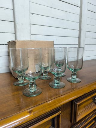 Juego 6 copas de cristal verde. 