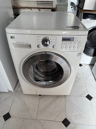 Lavadora secadora LG DirectDrive 8/4kg