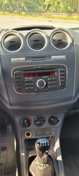 Ford Tourneo Connect 2013