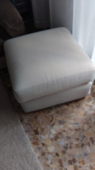 Puf blanco cuadrado