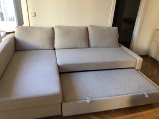 Sofá cama chaise longue beige tres plazas FRIHETEN