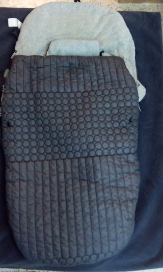 Saco para silla de niño gris