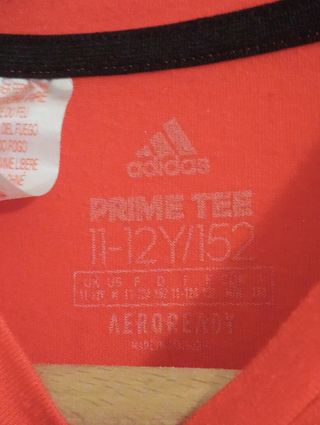 Maglietta Adidas ragazzo rossa.


