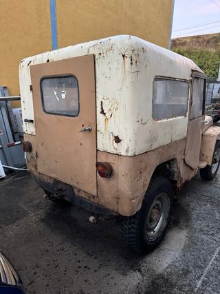 Jeep Willys MB 1944 con motor Barreiros