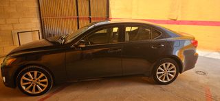 Lexus IS 2011