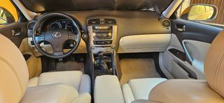 Lexus IS 2011