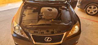 Lexus IS 2011